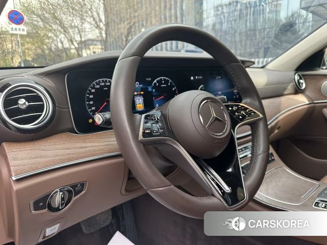 Mercedes-Benz E-Class 2021 Черный из Китая, фото 2