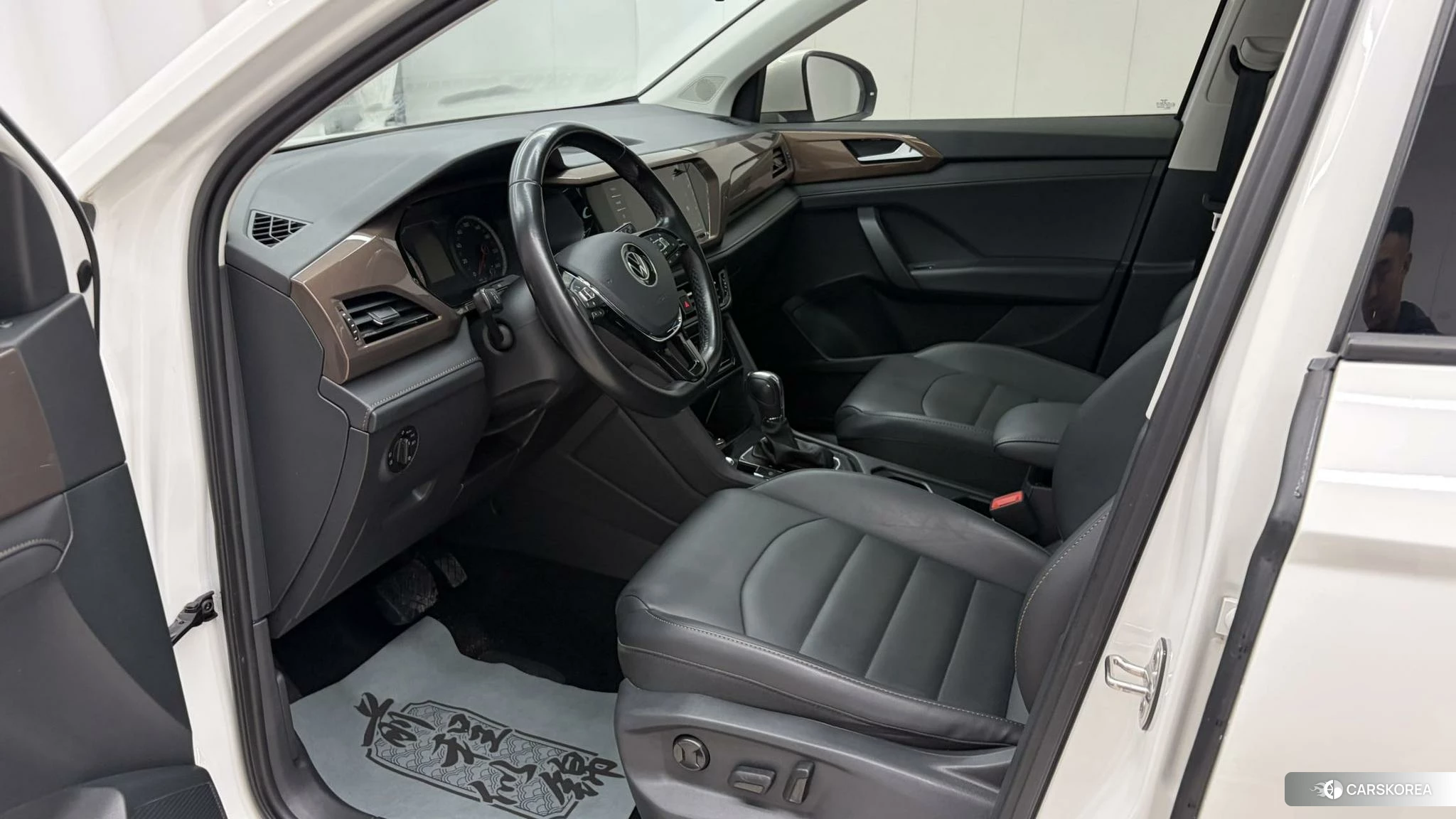 Volkswagen Tharu 2020 Белый из Китая, фото 2