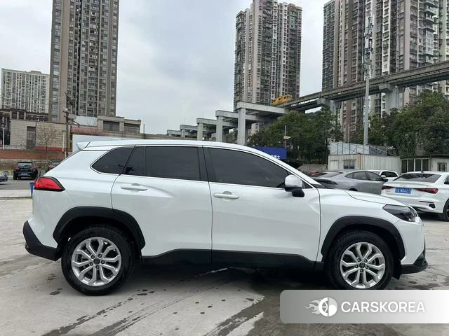 Toyota Frontlander 2023 Белый из Китая, фото 2