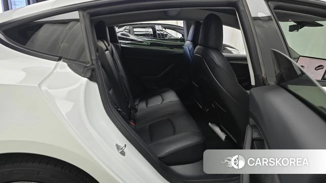 Tesla Model 3 2022 Белый из Кореи, фото 2