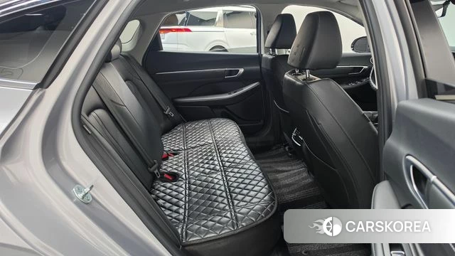 Hyundai Sonata D Edge (DN8) 2024 Серебряный из Кореи, фото 2