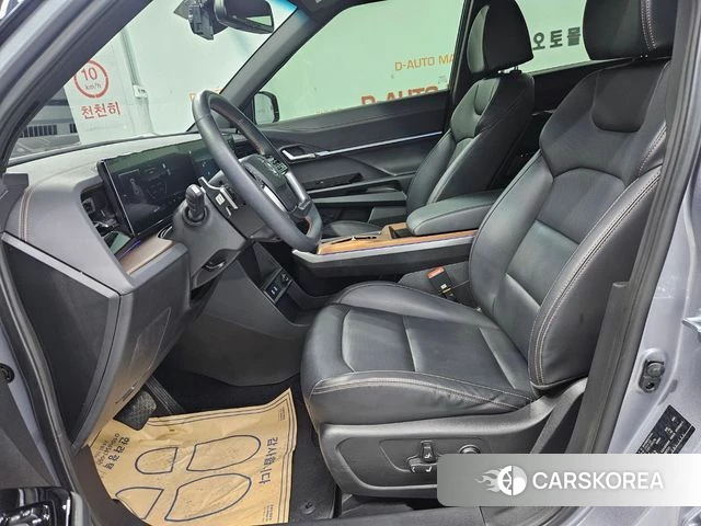 Ssangyong Torres EVX 2024 Серебристо-серый из Кореи, фото 2