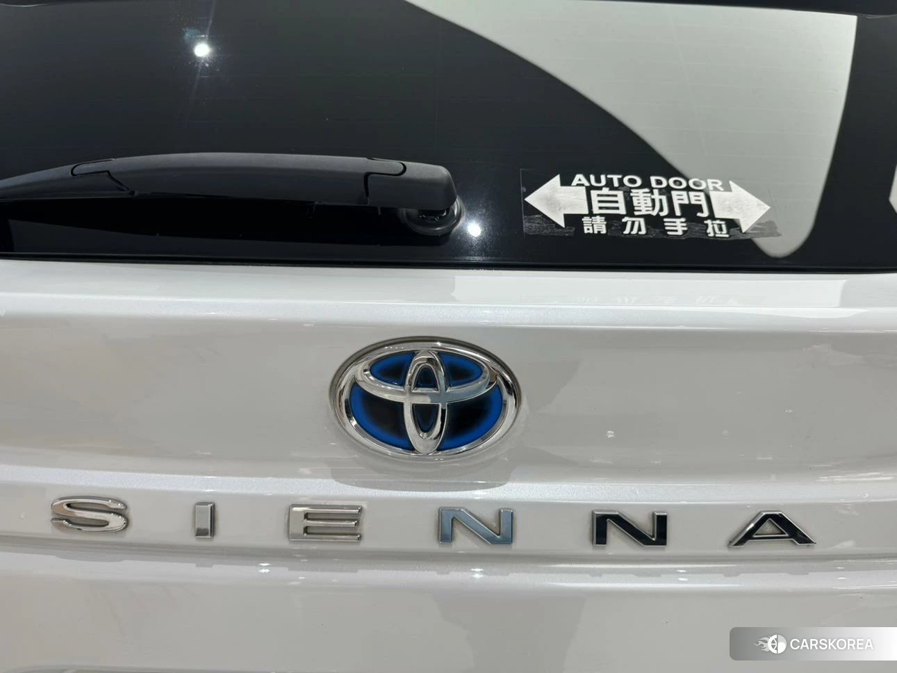 Toyota Sienna 2021 Белый из Китая, фото 2