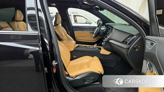 Volvo XC90 second Generation 2021 Черный из Кореи, фото 2