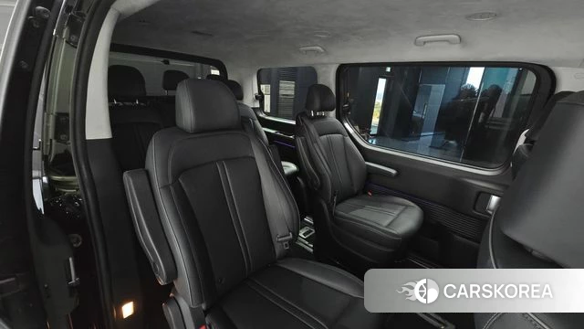 Hyundai Staria 2022 Черный из Кореи, фото 2