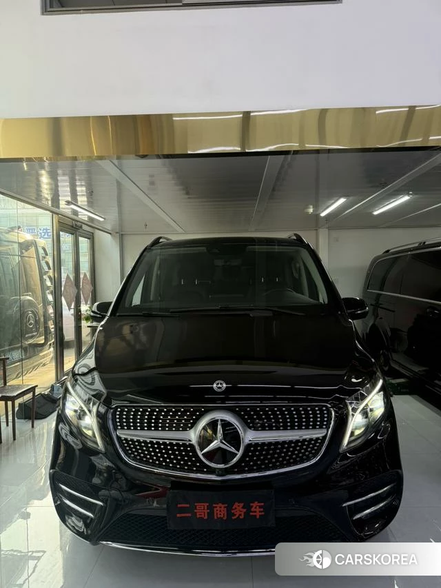 Mercedes-Benz V-Class 2025 Черный из Китая, фото 2