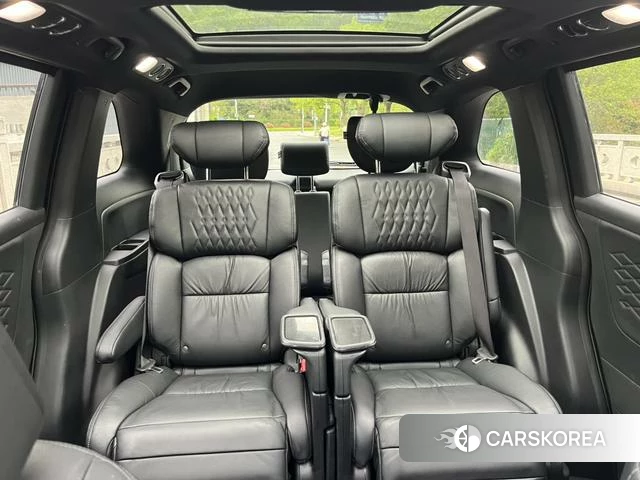Honda Elysion 2024 Черный из Китая, фото 2