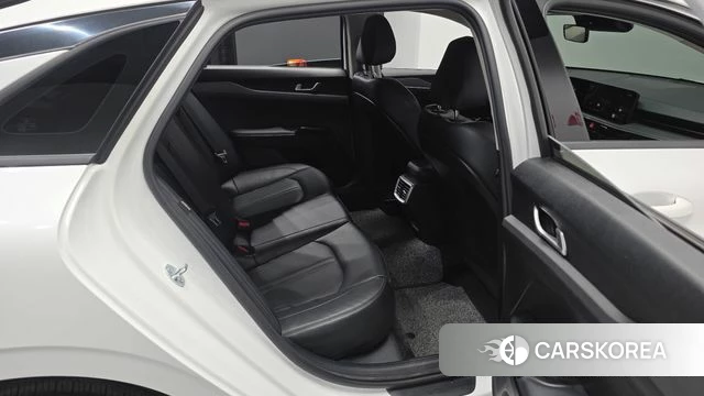 Kia The New K5 3rd generation 2025 Белый из Кореи, фото 2