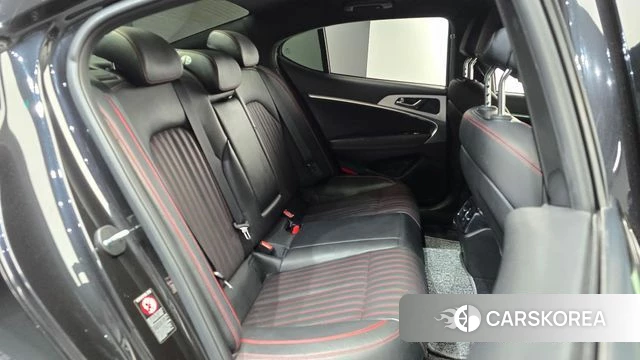 Genesis G70 2018 Черный из Кореи, фото 2