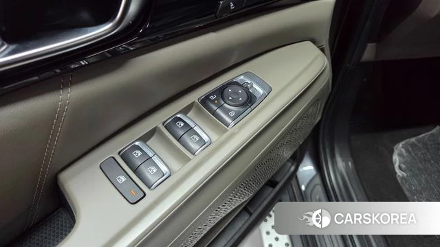 Kia The New Carnival 4th Generation 2024 Серый из Кореи, фото 2