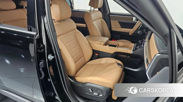Hyundai Santa Fe (MX5) 2026 Черный из Кореи, фото 2