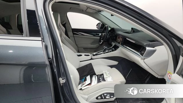 Porsche Panamera (971) 2018 Серый из Кореи, фото 2