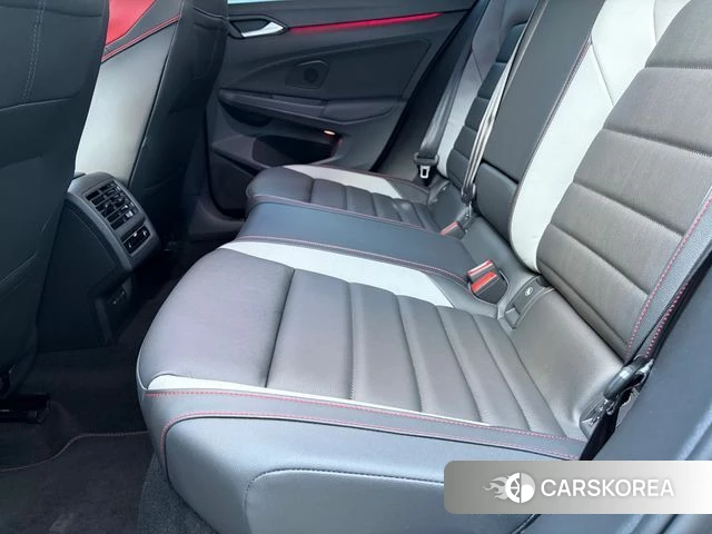 Volkswagen Golf 8th Generation 2026 Серый из Кореи, фото 2