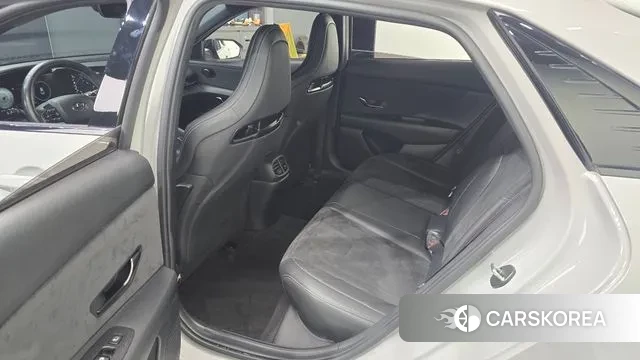 Hyundai Avante (CN7) 2022 Серебристо-серый из Кореи, фото 2