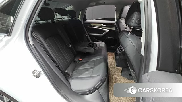 Audi A6 (C8) 2023 Белый из Кореи, фото 2