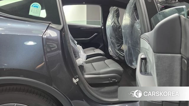 Tesla Model Y 2026 Серый из Кореи, фото 2