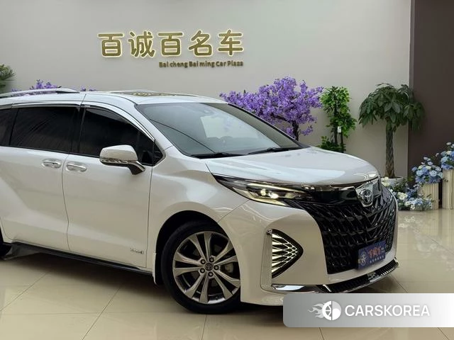Toyota Sienna 2024 Белый из Китая, фото 2