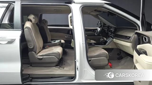 Kia Carnival 4th generation 2022 Белый из Кореи, фото 2