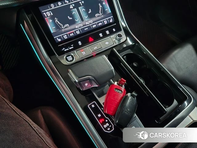 Audi Q8 (4M) 2021 Черный из Кореи, фото 2