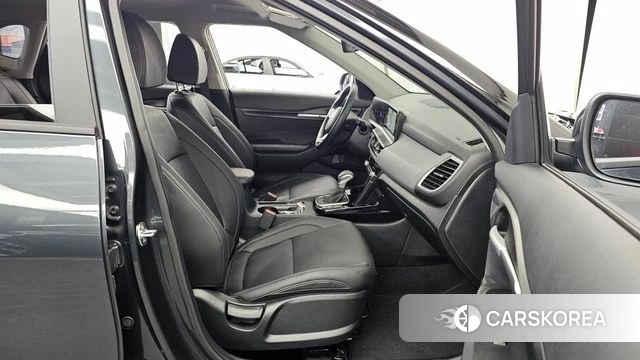 Kia The New Seltos 2024 Серый из Кореи, фото 2
