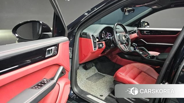 Porsche Cayenne (PO536) 2022 Черный из Кореи, фото 2