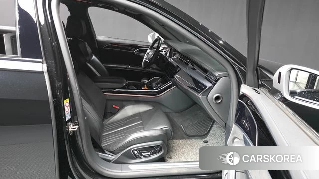 Audi A8 (D5) 2021 Черный из Кореи, фото 2