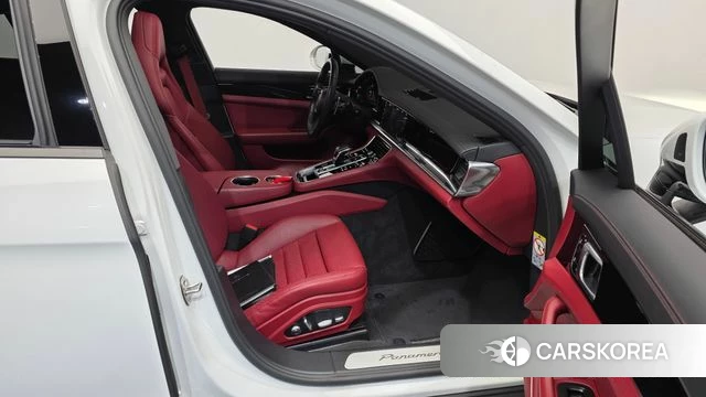Porsche Panamera (971) 2021 Белый из Кореи, фото 2
