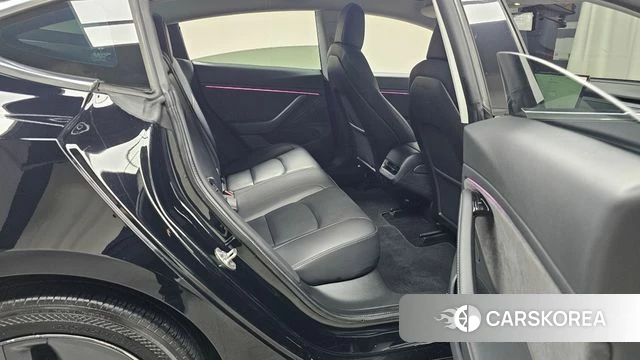 Tesla Model 3 2020 Черный из Кореи, фото 2