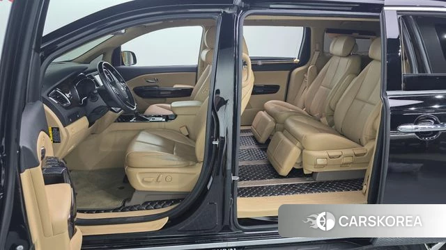 Kia The New Carnival 2018 Черный из Кореи, фото 2