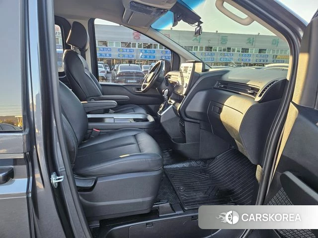 Hyundai Staria 2021 Серый из Кореи, фото 2