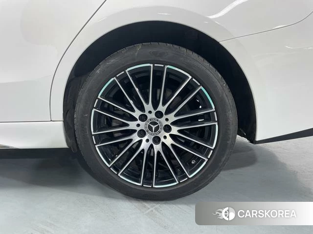 Mercedes-Benz C-class 2023 Белый из Китая, фото 2