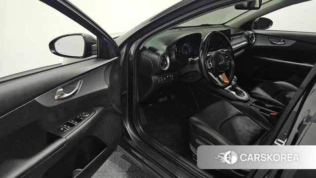Kia The New K3 2nd generation 2021 Серый из Кореи, фото 2