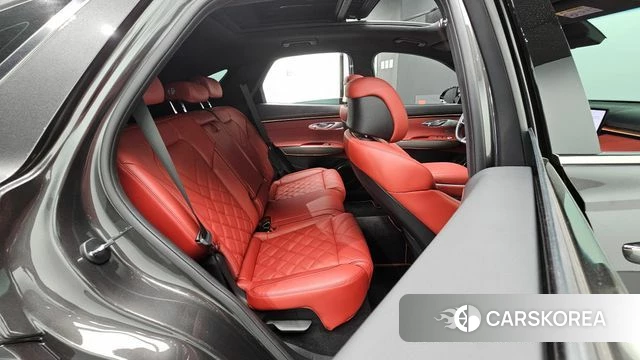 Genesis GV70 2025 Серый из Кореи, фото 2