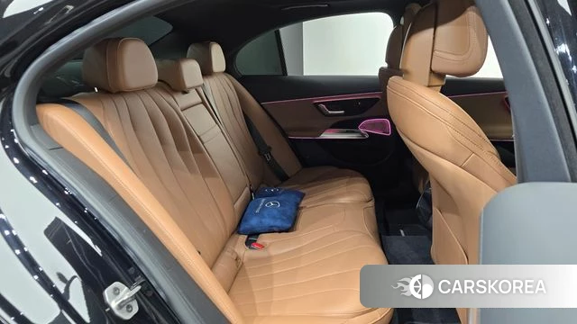 Mercedes-Benz E-Class W214 2025 Черный из Кореи, фото 2