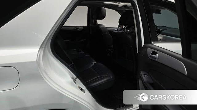 Mercedes-Benz GLE - Class W166 2018 Белый из Кореи, фото 2