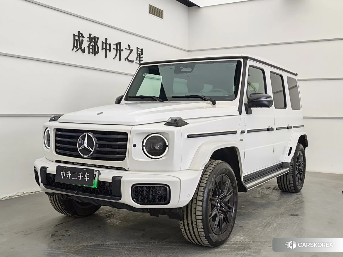 Mercedes-Benz G-Class 2024 Белый из Китая, фото 2