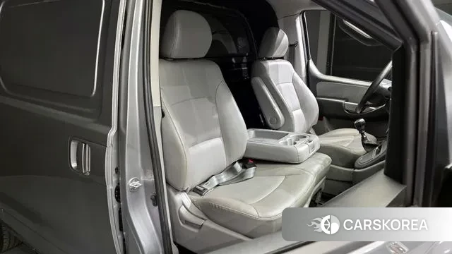 Hyundai The New Grand Starex 2018 Серебряный из Кореи, фото 2