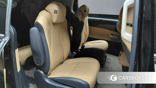 Kia Carnival 4th generation 2023 Черный из Кореи, фото 2