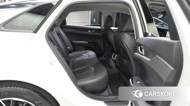 Kia K5 3rd generation 2022 Белый из Кореи, фото 2