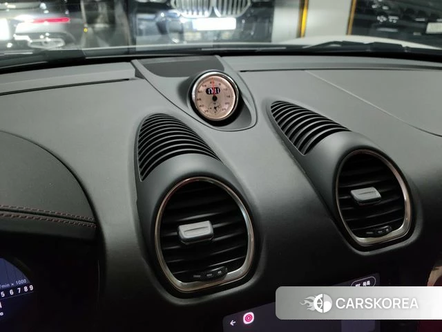 Porsche 718 Cayman 2021 Серебряный из Кореи, фото 2