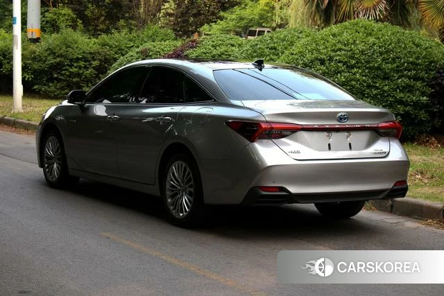 Toyota Avalon 2021 Серебристо-серый из Китая, фото 2
