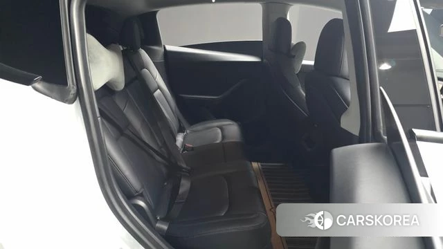 Tesla Model Y 2021 Белый из Кореи, фото 2