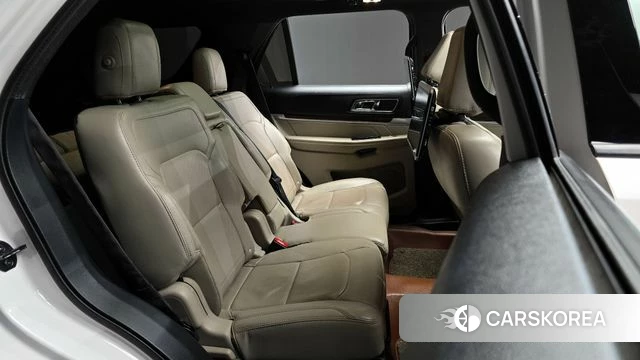 Ford Explorer 2018 Белый из Кореи, фото 2