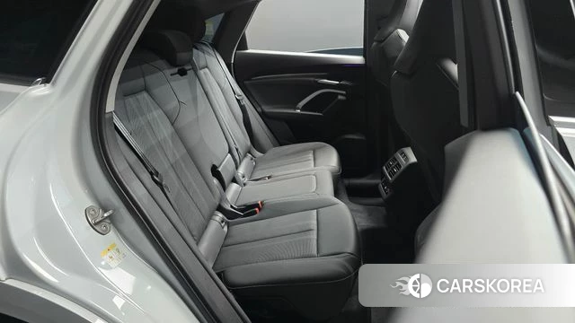 Audi Q5 (80A) 2025 Белый из Кореи, фото 4
