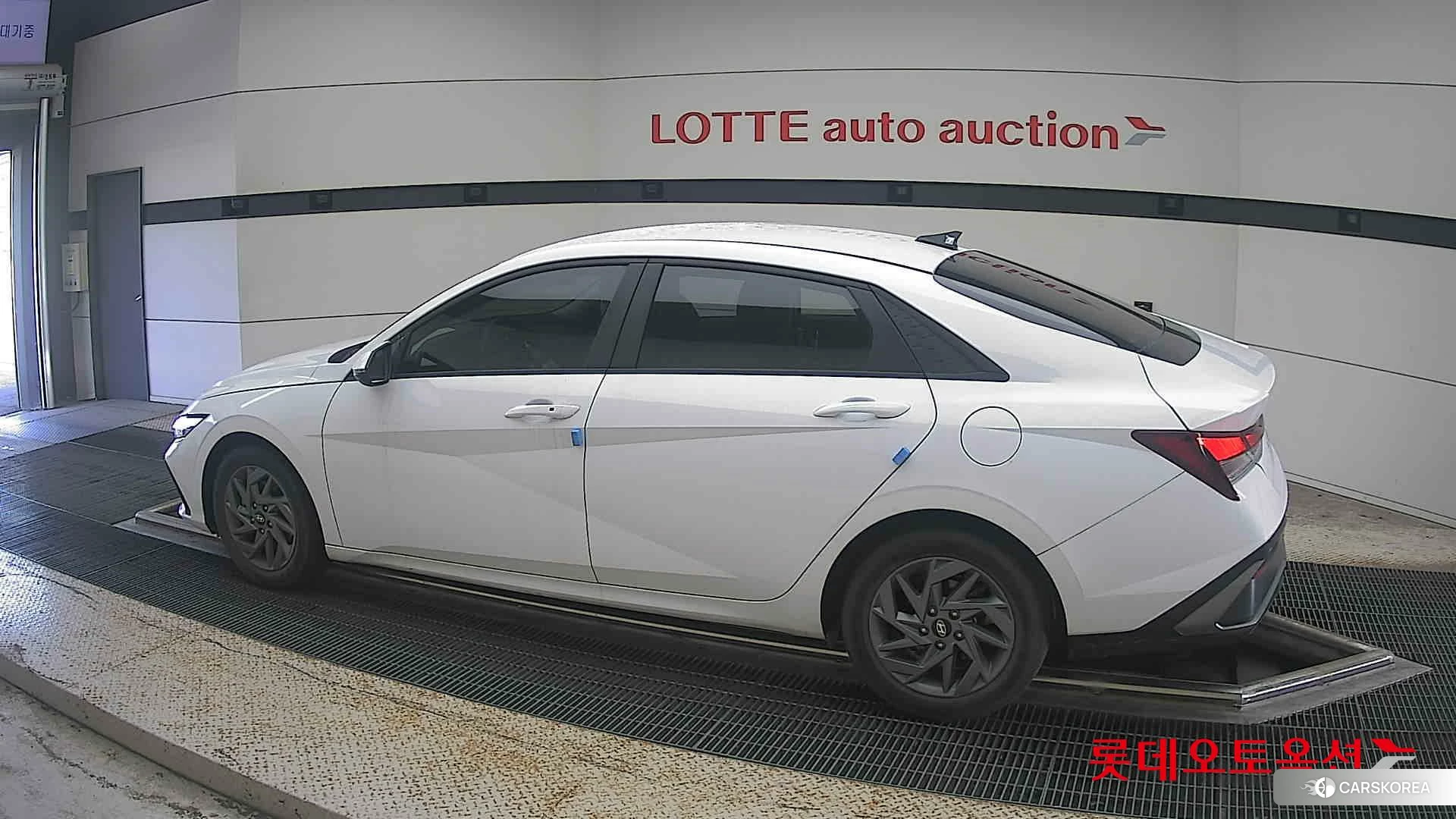 Hyundai Avante 2024 Atlas White из Кореи, фото 2