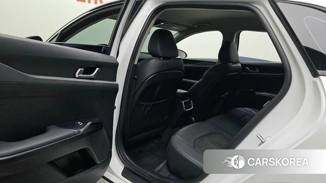Kia K5 3rd generation 2022 Белый из Кореи, фото 2