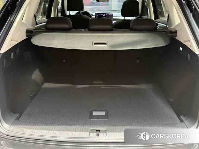 Volkswagen Tayron 2023 Черный из Китая, фото 2