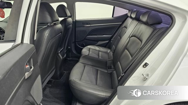 Hyundai Avante AD 2018 Белый из Кореи, фото 2