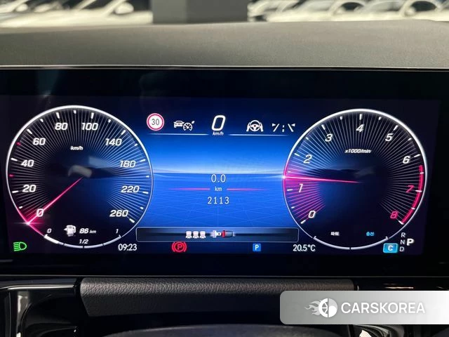 Mercedes-Benz GLA - Class H247 2026 Черный из Кореи, фото 2