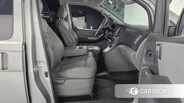 Hyundai The New Grand Starex 2019 Серебряный из Кореи, фото 2